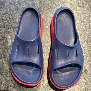 Men’s Hoka blue flip flops